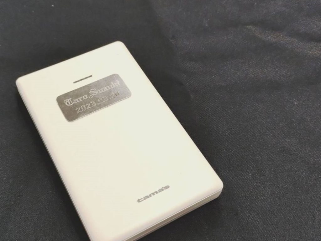 金属プレート 刻印例 engrave Tokyo Akihabara Engraving Specialty Shop HAYABUSA can engrave on the day 名入れ　即日　東京　都内　秋葉原　山手線　秋葉原駅　アクリル　樹脂　プラスチック