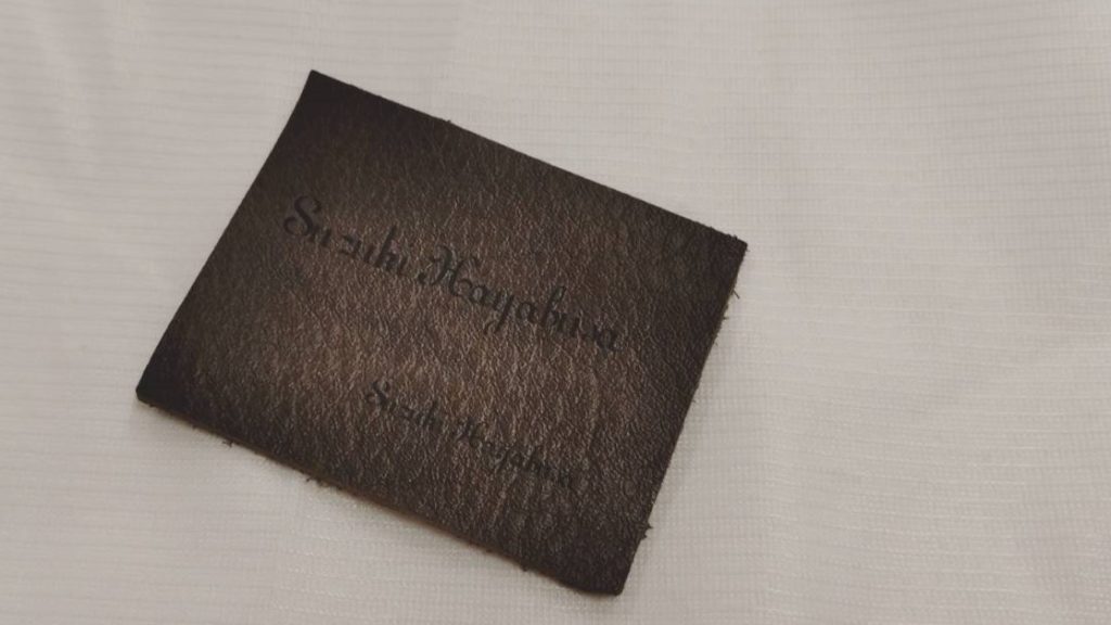 木材 刻印例 engrave Tokyo Akihabara Engraving Specialty Shop HAYABUSA can engrave on the day 名入れ　即日　東京　都内　秋葉原　山手線　秋葉原駅　アクリル　樹脂　プラスチック