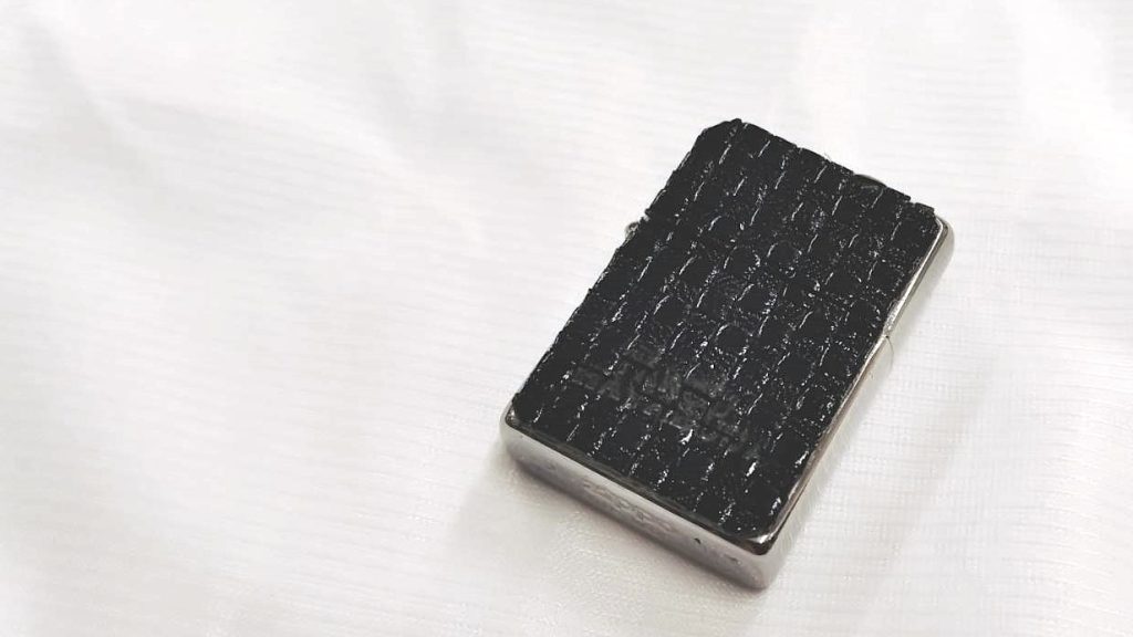 革 合皮 刻印例 engrave Tokyo Akihabara Engraving Specialty Shop HAYABUSA can engrave on the day 名入れ　即日　東京　都内　秋葉原　山手線　秋葉原駅　アクリル　樹脂　プラスチック